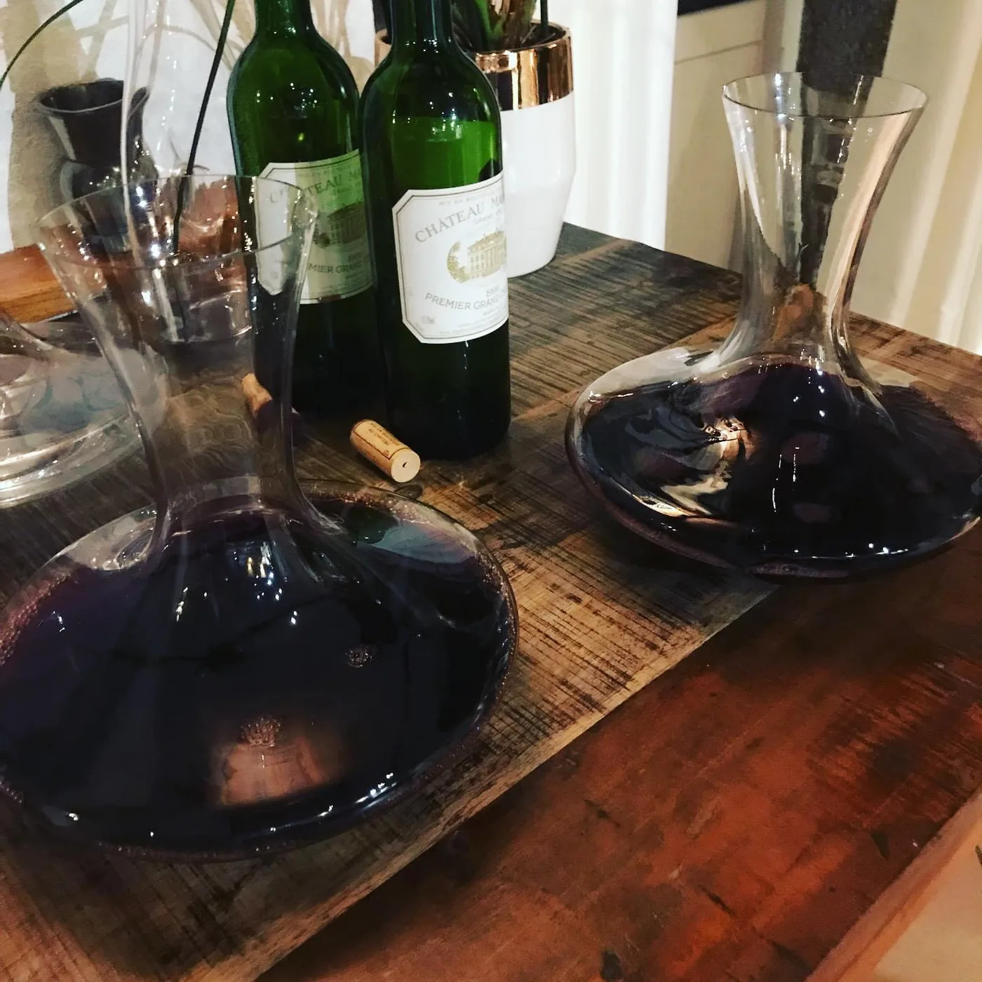 Carafes et service du vin, prestation traiteur événementiel à Val-Couesnon